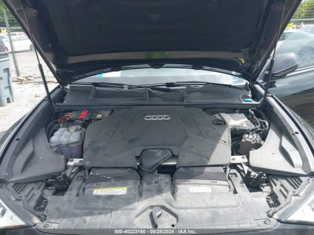 WA1FVAF16KD041997 Audi Q8 55 Premium