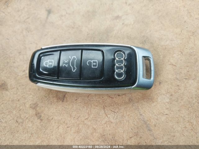 WA1FVAF16KD041997 Audi Q8 55 Premium