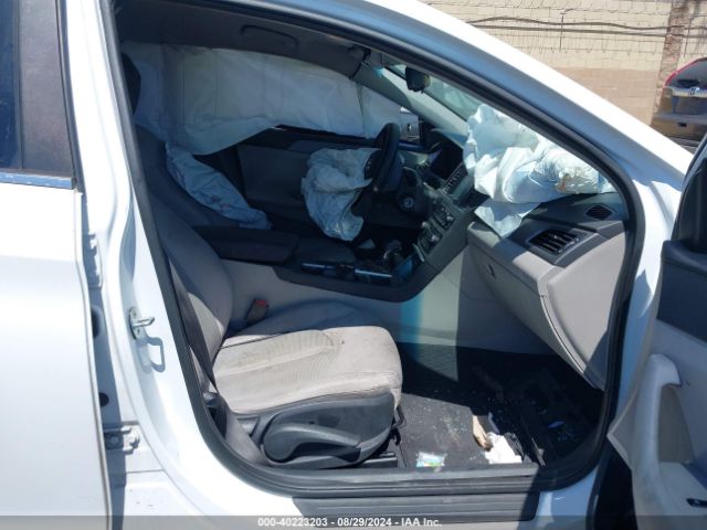 5NPE24AF3GH295621 Hyundai SONATA SE