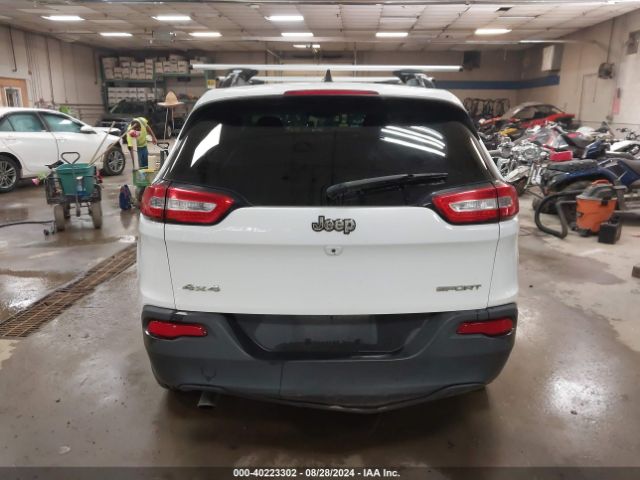 1C4PJMAB7GW251172 Jeep Cherokee Sport