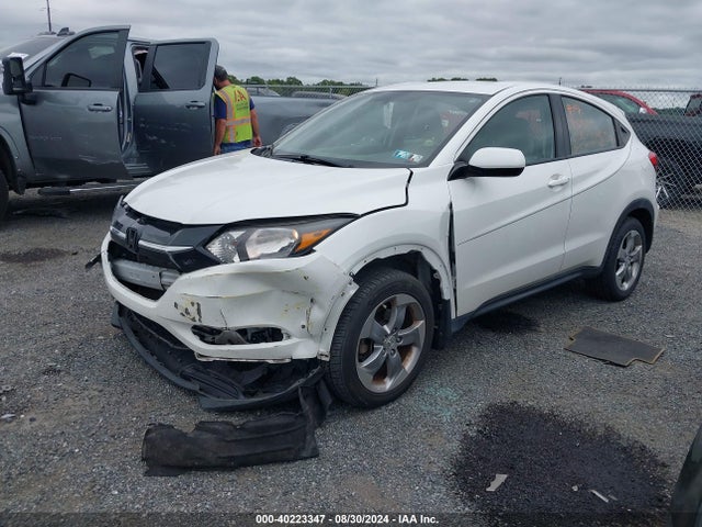 Honda HR-V LX 2018 3CZRU6H3XJM709024 Image 2