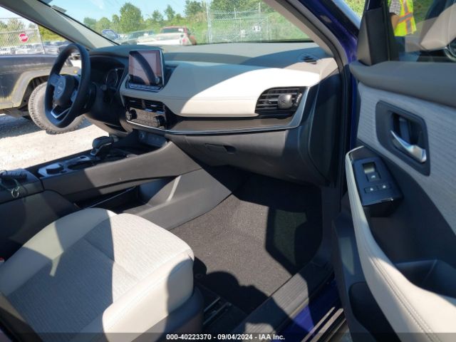 5N1BT3BB7NC683929 Nissan Rogue Sv Intelligent Awd