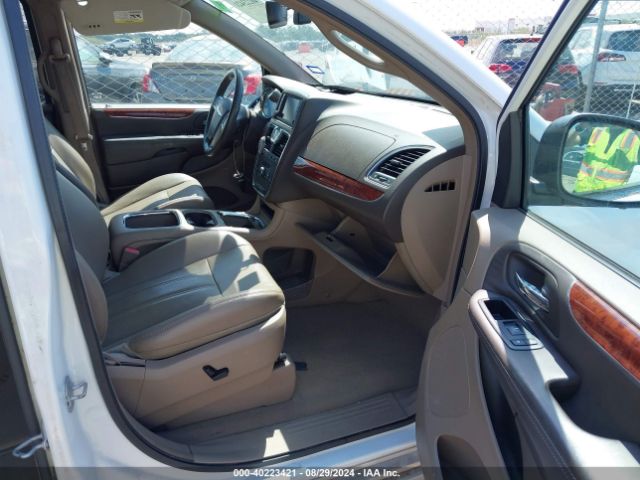 2C4RC1CG8ER113530 Chrysler Town & Country Touring-l