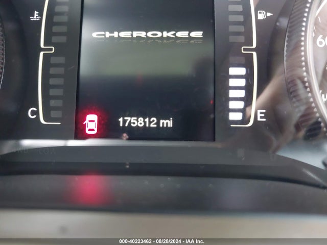 1C4PJLAS5GW230766 Jeep Cherokee Sport