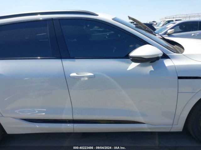 WA14AAGE0RB021965 Audi Q8 E-tron Premium Quattro