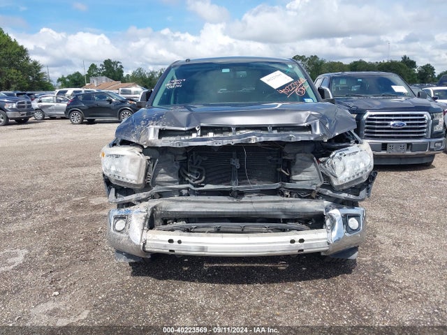 5TFFW5F13HX215400 Toyota Tundra Limited 5.7l V8