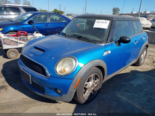 2009 MINI COOPER S WMWMF73539TW82106 Photo 1