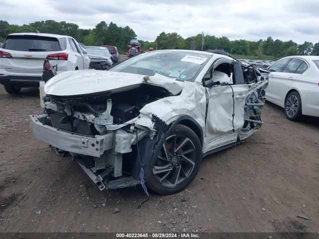 Toyota C-hr Limited 2020 NMTKHMBX5LR102638 Image 2