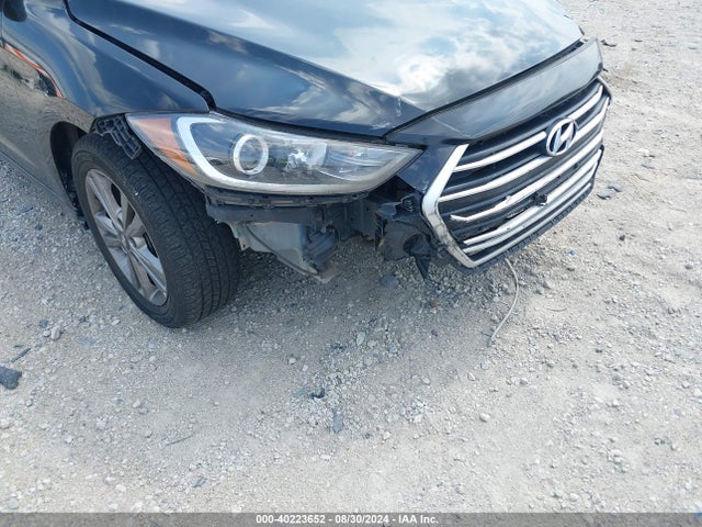 Hyundai ELANTRA SEL 2018 5NPD84LF0JH222513 Image 18