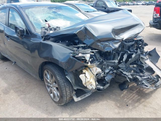 3MZBN1V35JM220295 Mazda Mazda3 Touring