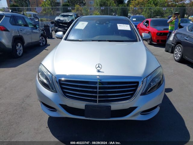 WDDUG8CB3FA143588 Mercedes-Benz S 550
