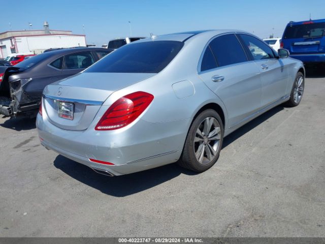 WDDUG8CB3FA143588 Mercedes-Benz S 550