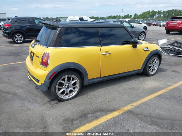 2008 MINI COOPER S WMWMF73508TT87009 Photo 3
