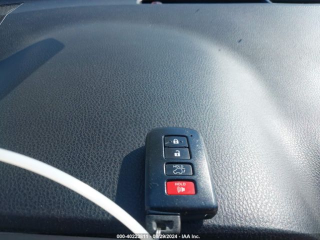 2T3YFREVXGW247428 Toyota Rav4 Limited