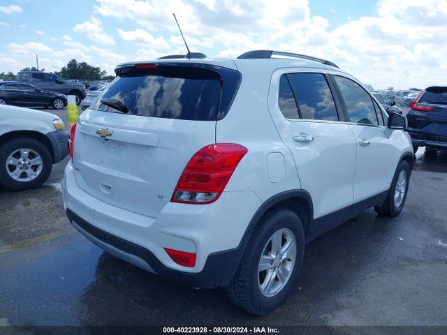 Chevrolet Trax Lt 2018 KL7CJLSB8JB676130 Image 4