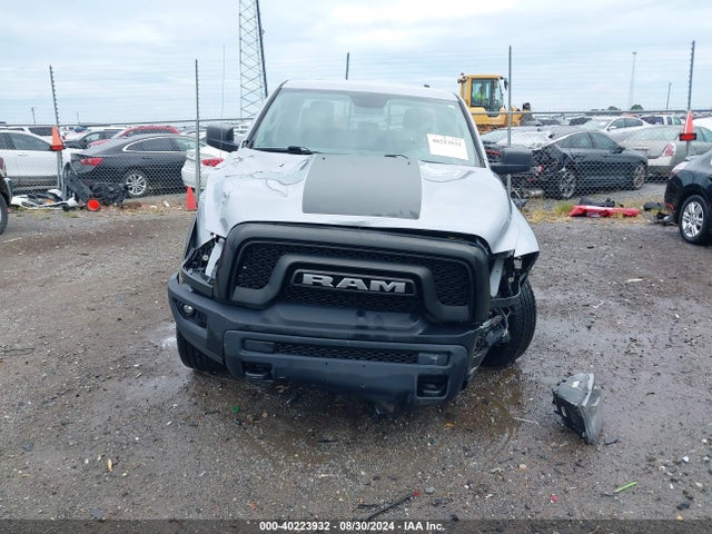 1C6RR7GGXKS688273 RAM 1500 Classic Warlock Quad Cab 4x4 6'4 Box