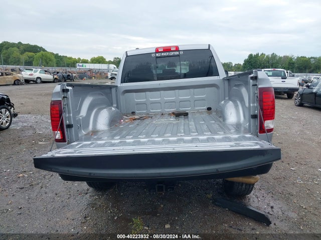 1C6RR7GGXKS688273 RAM 1500 Classic Warlock Quad Cab 4x4 6'4 Box