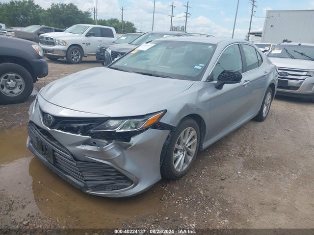Toyota CAMRY LE 2023 4T1C11AK8PU158231 Image 2