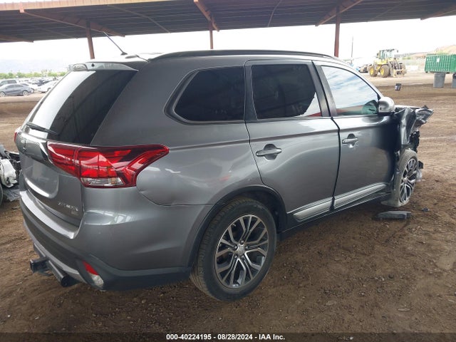 2016 MITSUBISHI OUTLANDER JA4AD3A39GZ056442 Photo 3