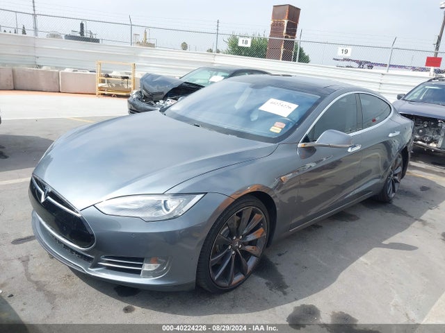 2013 TESLA MODEL S 5YJSA1CP6DFP21905 Photo 1