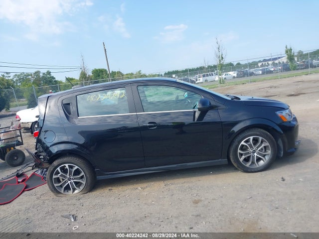Chevrolet Sonic Lt Auto 2018 1G1JD6SG0J4126089 Image 13