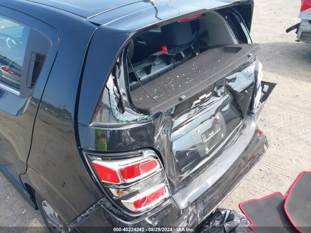 Chevrolet Sonic Lt Auto 2018 1G1JD6SG0J4126089 Image 6