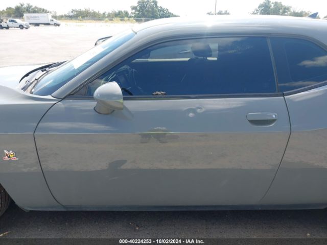 2C3CDZFJ8JH166015 Dodge Challenger R/t Scat Pack