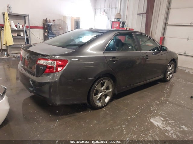 4T1BK1FK6EU553068 Toyota Camry Se V6
