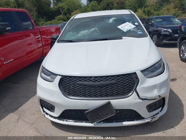 Chrysler Pacifica Hybrid Select 2024 2C4RC1S70RR109236 Image 11