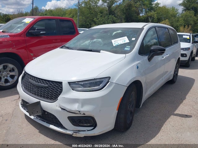 Chrysler Pacifica Hybrid Select 2024 2C4RC1S70RR109236 Image 2