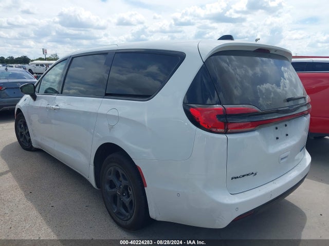 Chrysler Pacifica Hybrid Select 2024 2C4RC1S70RR109236 Image 3