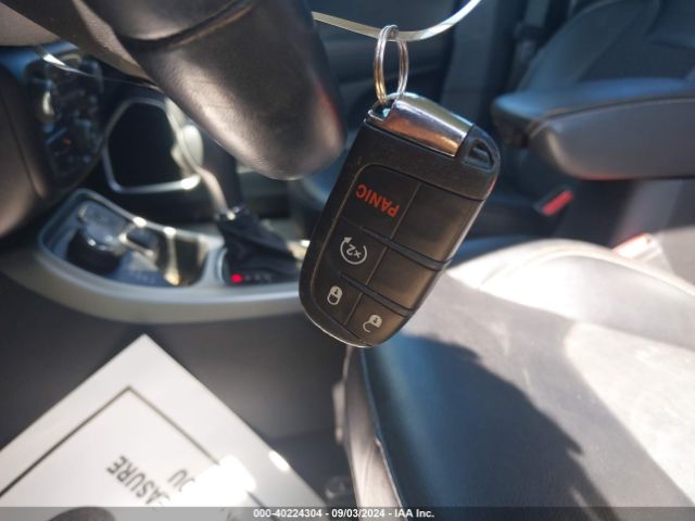 3C4NJDBB9HT666720 Jeep New Compass Latitude 4x4