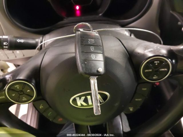 KNDJP3A54E7700176 KIA SOUL +