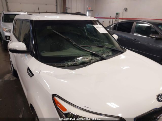 KNDJP3A54E7700176 KIA SOUL +