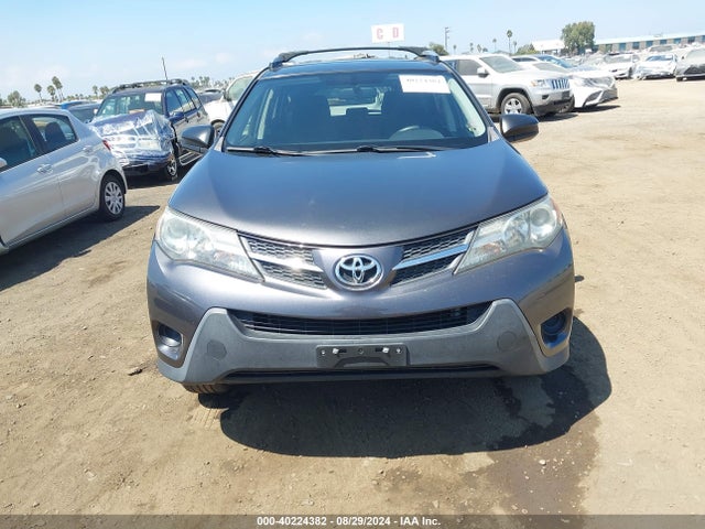 Toyota RAV4 LE 2015 JTMZFREVXFJ049837 Image 12