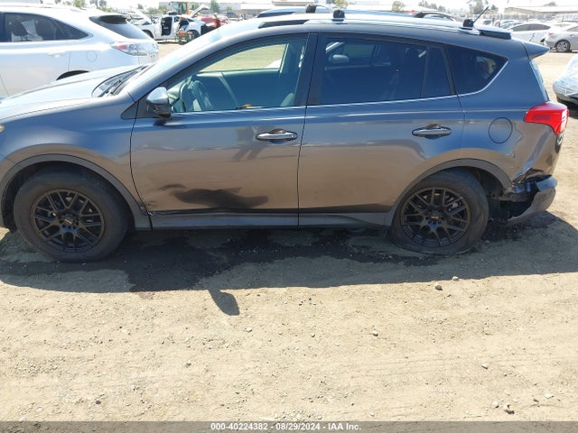 Toyota RAV4 LE 2015 JTMZFREVXFJ049837 Image 6