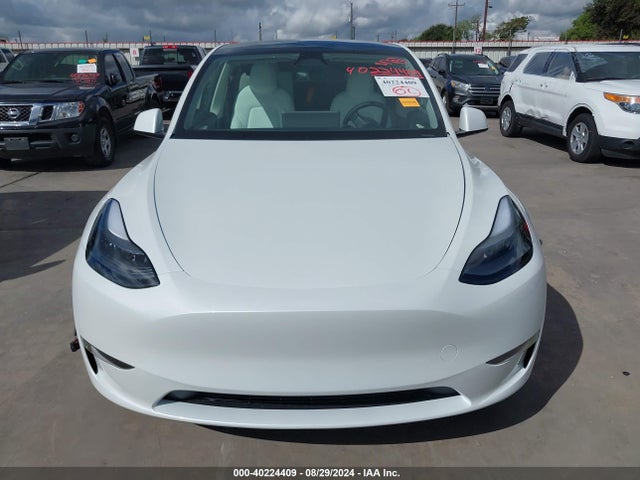 2024 TESLA MODEL Y 7SAYGAEE1RF120643 Photo 5