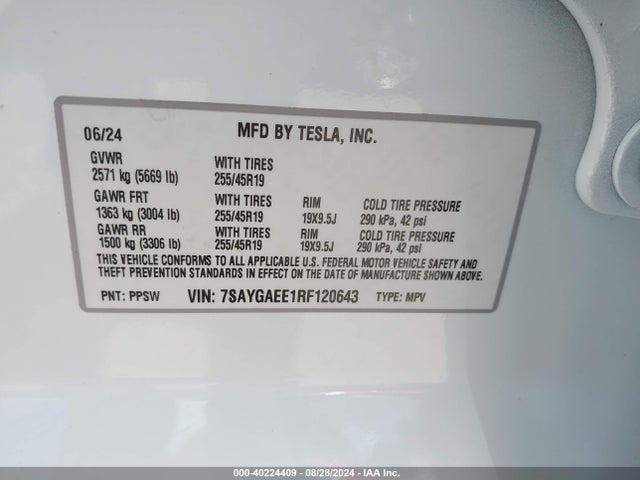 2024 TESLA MODEL Y 7SAYGAEE1RF120643 Photo 8
