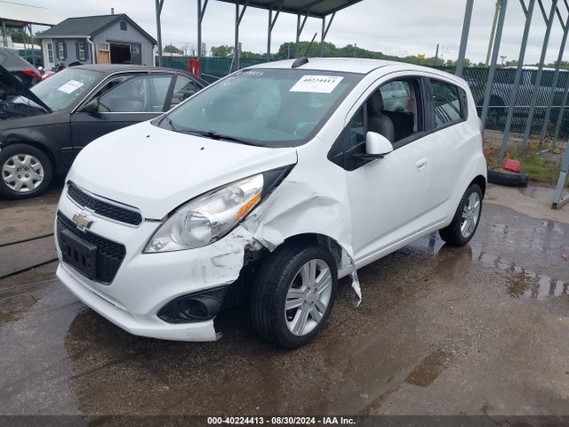 Chevrolet Spark 1lt Cvt 2015 KL8CD6S98FC740203 Image 2
