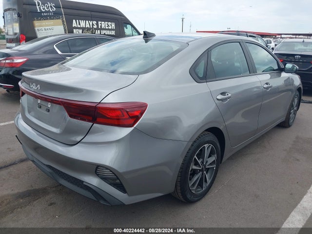 KIA Forte Lxs 2023 3KPF24AD8PE595226 Image 4