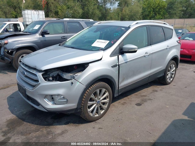 Ford Escape Titanium 2017 1FMCU9J92HUE95627 Image 2