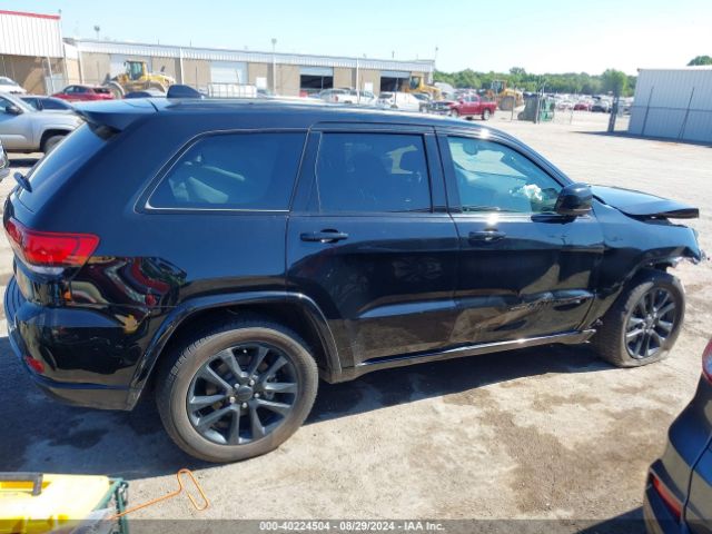 1C4RJEAG6MC717648 Jeep Grand Cherokee Laredo X 4x2