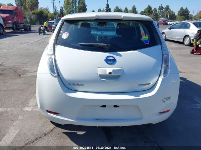1N4AZ0CP1FC312182 Nissan LEAF S