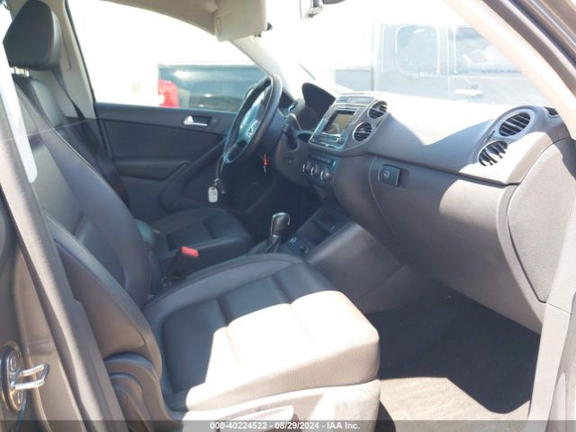 WVGAV7AX5GW511961 Volkswagen TIGUAN S