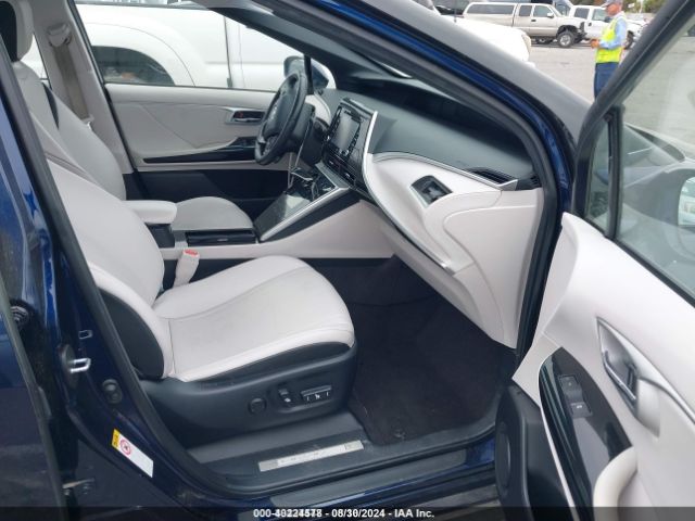 JTDBVRBD4JA005213 Toyota Mirai