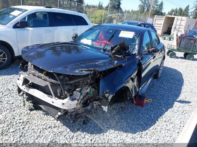 ZARFAEAV5J7572212 Alfa Romeo Giulia Quadrifoglio Rwd