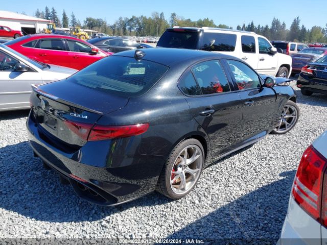 ZARFAEAV5J7572212 Alfa Romeo Giulia Quadrifoglio Rwd