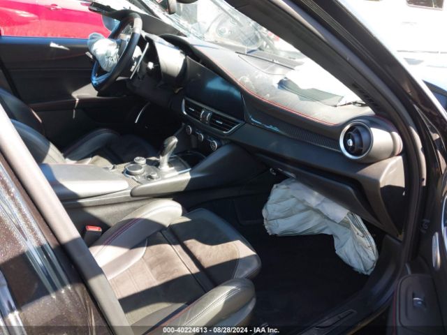 ZARFAEAV5J7572212 Alfa Romeo Giulia Quadrifoglio Rwd