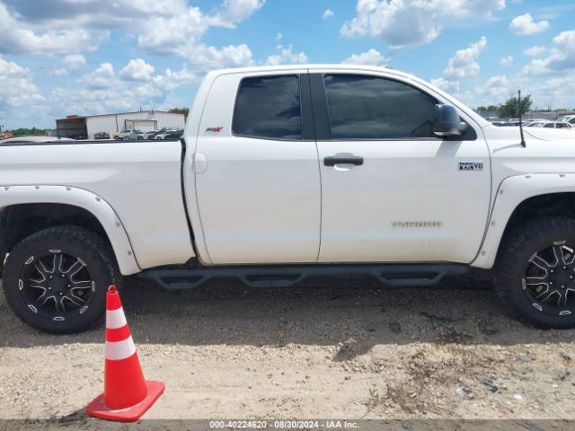 5TFRY5F1XFX190824 Toyota Tundra Sr5 5.7l V8