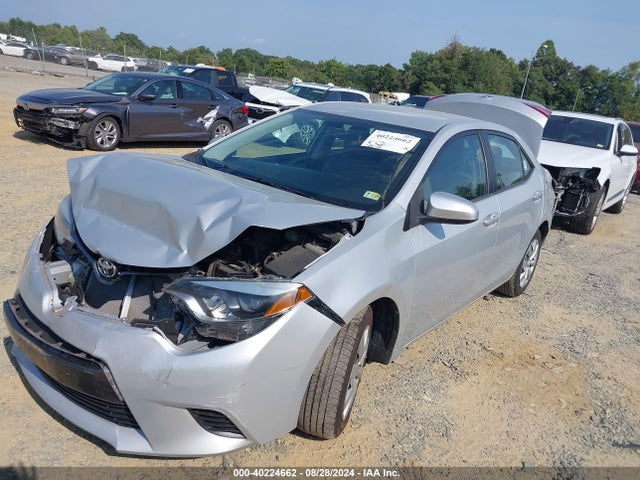 Toyota COROLLA LE 2015 2T1BURHE8FC338231 Image 2